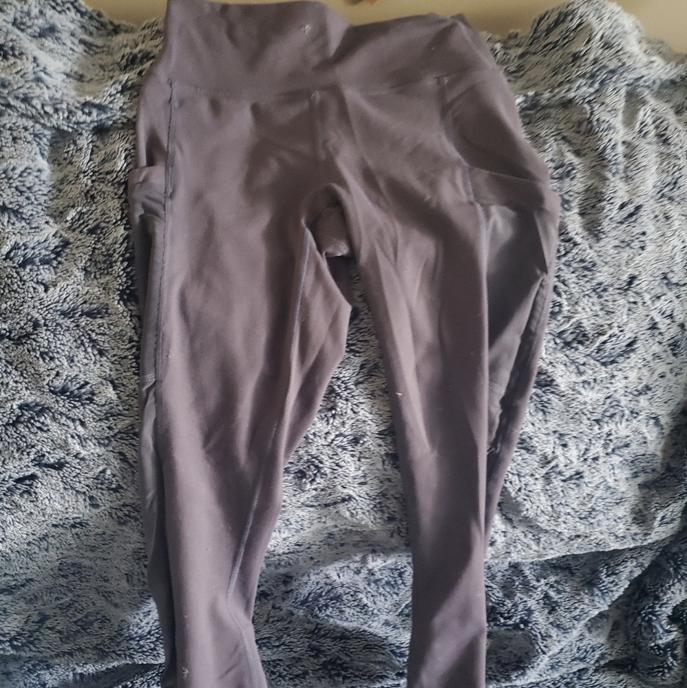 Purple athletic Capri leggings